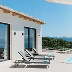 Tempestini Exclusive