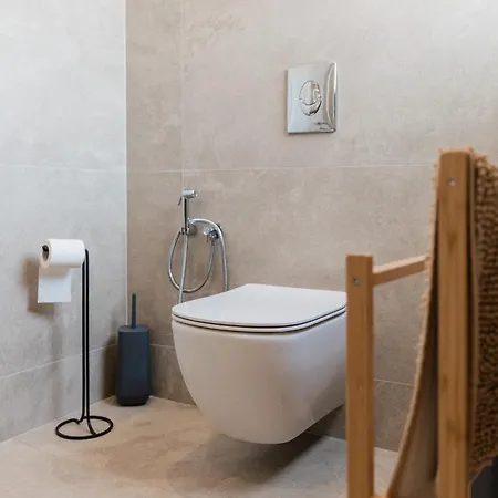 فيلة Tempestini Exclusive